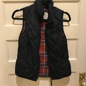 Navy puffy vest